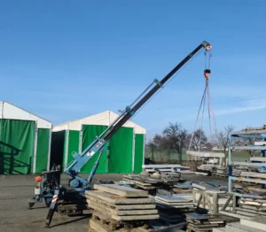 Práce mini jeřábem